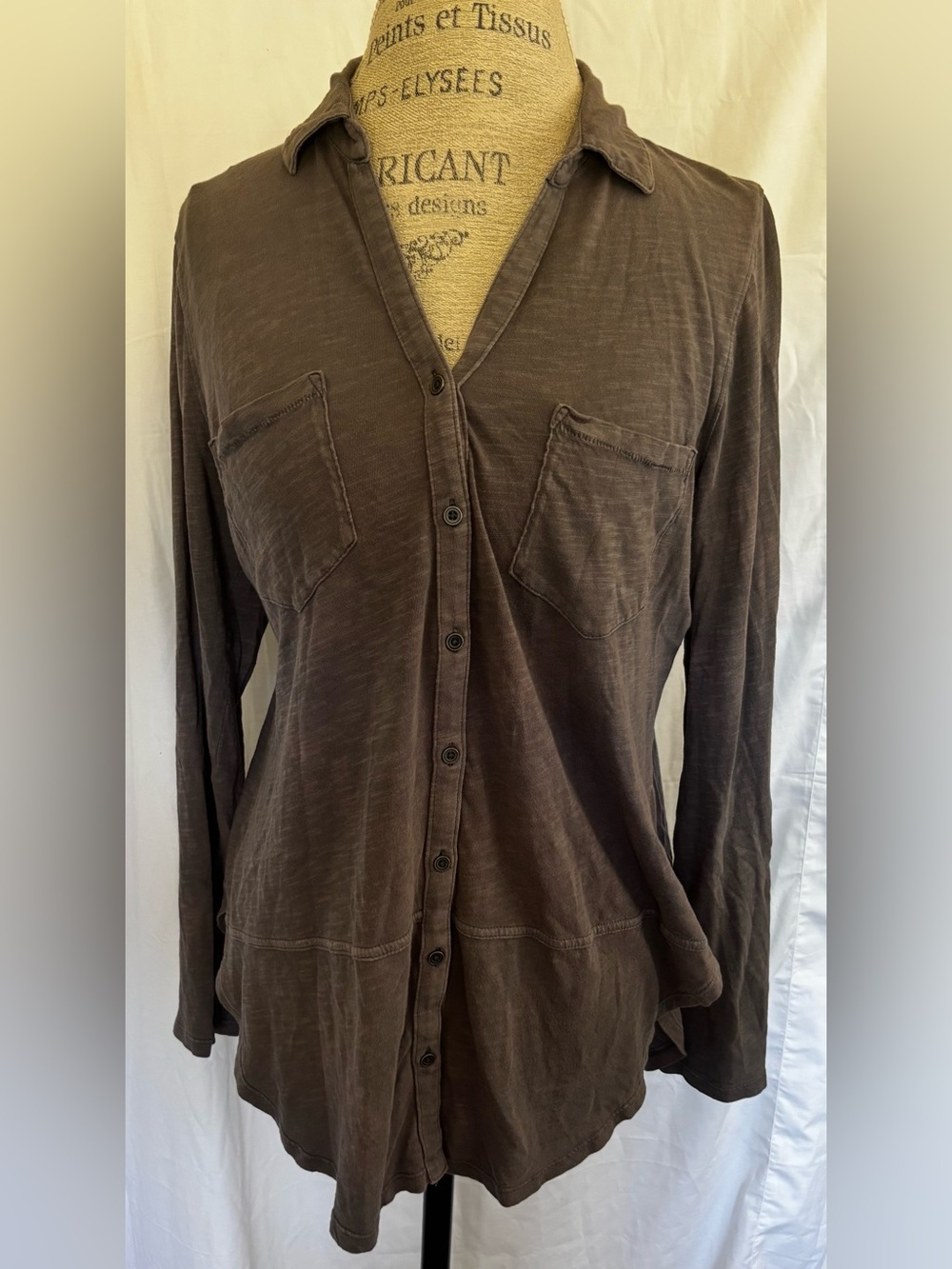 Sonoma Women’s Button Down Blouse in Mocha Mousse (Taupe) Sz L